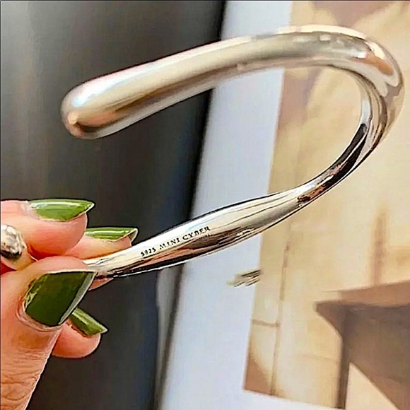 STERLING SILVER IRREGULAR BANGLE BRACELET - Picture 12 of 15